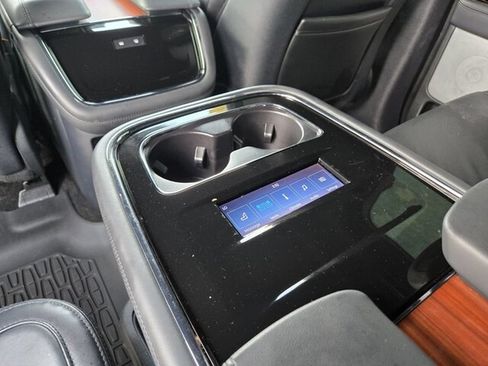 Used 2024 Lincoln Navigator Reserve AWD/4WD image 14