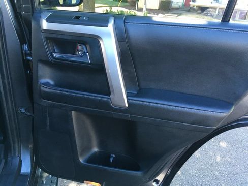 Used 2021 Toyota 4Runner SR5 Premium w/ Moonroof Package AWD/4WD image 31