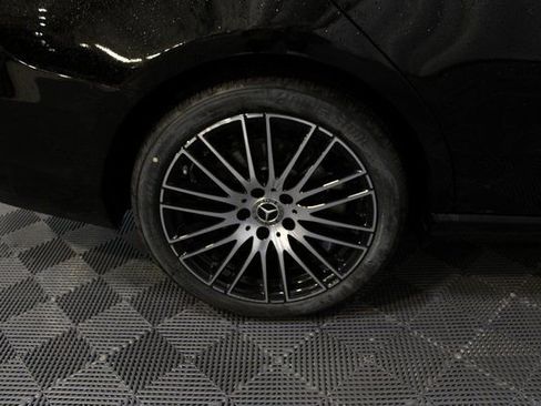 New 2025 Mercedes-Benz C 300 4MATIC Sedan image 9