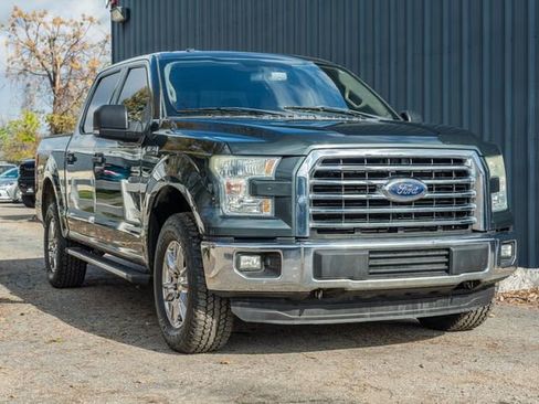 Used 2015 Ford F150 XLT w/ Equipment Group 302A Luxury image 8