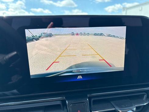 Used 2025 Chevrolet TrailBlazer LT AWD/4WD image 31