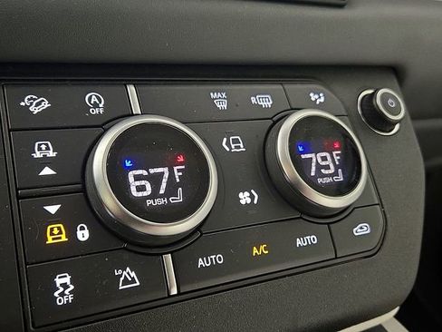 Used 2024 Land Rover Defender 130 S image 18