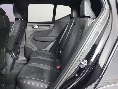 Certified 2023 Volvo XC40 Recharge Ultimate w/ Protection Package Premier AWD/4WD image 30
