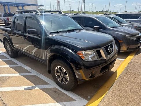 Used 2020 Nissan Frontier PRO-4X w/ Pro-4x Utility Package AWD/4WD image 11