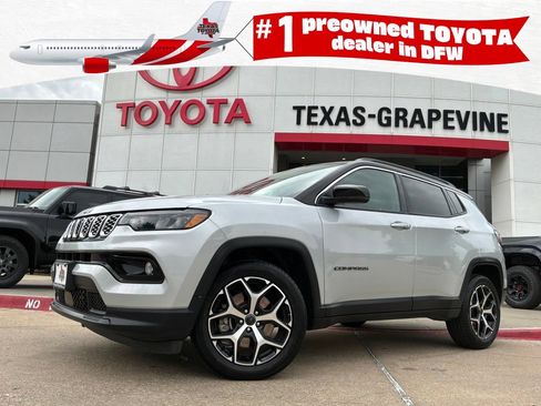 Used 2025 Jeep Compass Limited AWD/4WD image 1