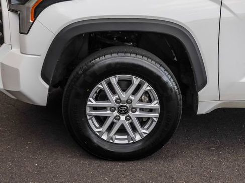 Used 2023 Toyota Tundra SR5 w/ SR5 Convenience Package AWD/4WD image 12