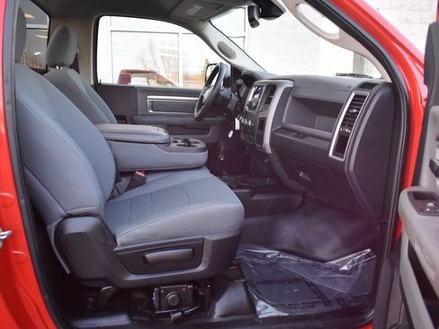 Used 2017 RAM 2500 Tradesman w/ Chrome Appearance Group image 27