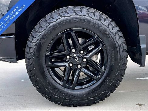 Used 2023 Chevrolet Silverado 1500 LT Trail Boss w/ Protection Package AWD/4WD image 10