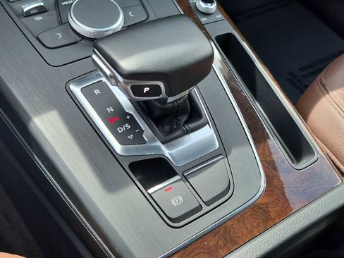 Used 2020 Audi Q5 2.0T Premium w/ Convenience Package image 25