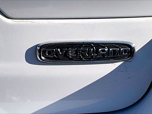 Used 2023 Jeep Grand Cherokee Overland w/ Luxury Tech Group IV image 42