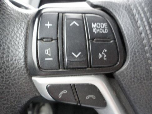 Used 2019 Toyota Sienna LE image 16