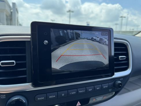 New 2025 Hyundai Venue Limited image 42