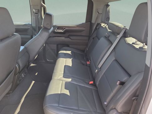 Used 2024 GMC Sierra 1500 SLT image 23