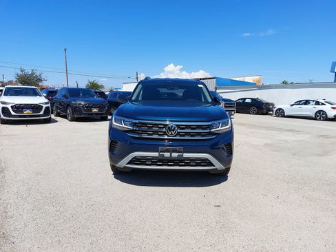Used 2022 Volkswagen Atlas SE FWD image 2