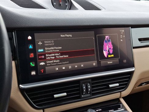 Used 2023 Porsche Cayenne S image 20