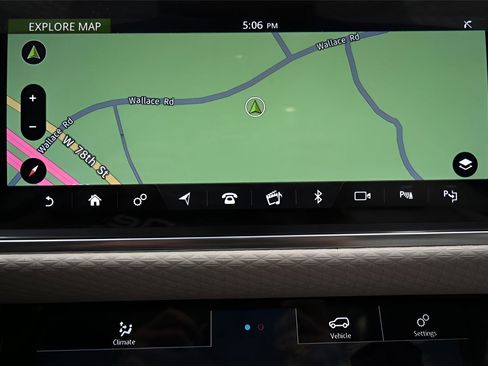 Used 2020 Land Rover Range Rover Velar R-Dynamic S AWD/4WD image 28