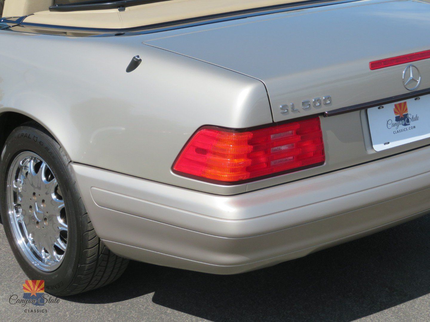 Used 1998 Mercedes-Benz SL 500 image 17