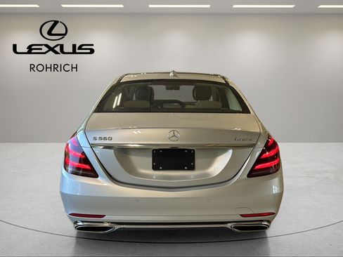 Used 2020 Mercedes-Benz S 560 4MATIC Sedan image 7