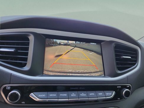 Used 2017 Hyundai Ioniq SEL image 24