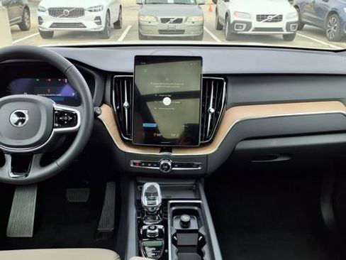 New 2026 Volvo XC60 B5 Core image 20