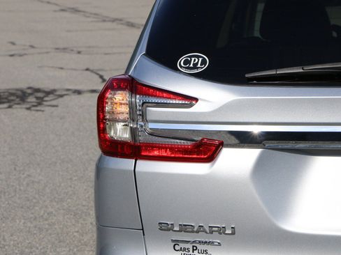 Used 2023 Subaru Ascent Limited w/ Technology Package AWD/4WD image 6