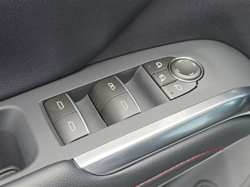 New 2026 Chevrolet Traverse RS w/ LPO, Floor Liner Package FWD image 22