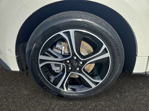 Used 2022 Ford Edge ST w/ Equipment Group 401A image 14