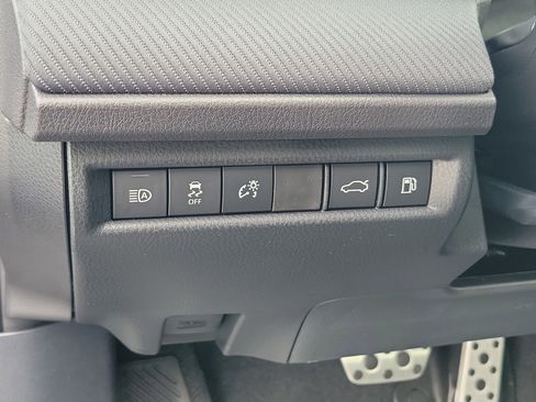 New 2026 Toyota Camry Hybrid AWD/4WD image 14