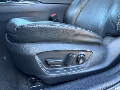 Used 2022 Toyota Camry XSE image 13