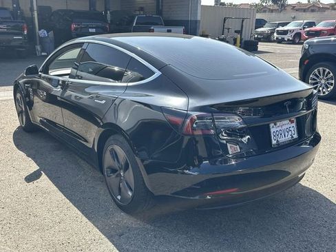 Used 2020 Tesla Model 3 Standard Range Plus image 4