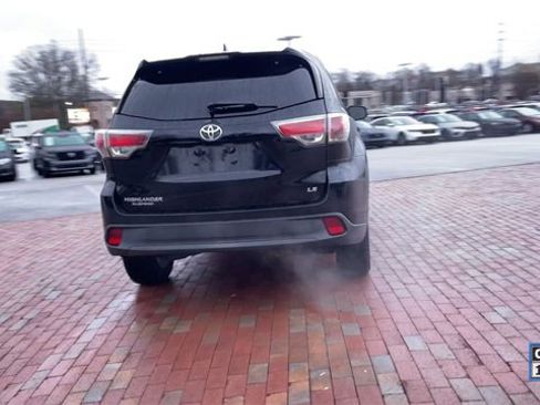 Used 2015 Toyota Highlander Plus image 8