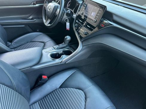 Used 2024 Toyota Camry SE image 31