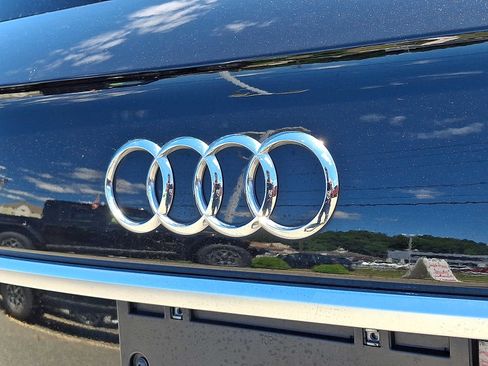Used 2023 Audi Q5 2.0T Premium Plus w/ Premium Plus Package AWD/4WD image 30