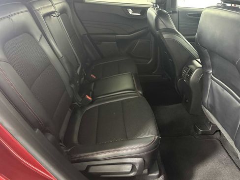Used 2025 Ford Escape ST-Line image 18
