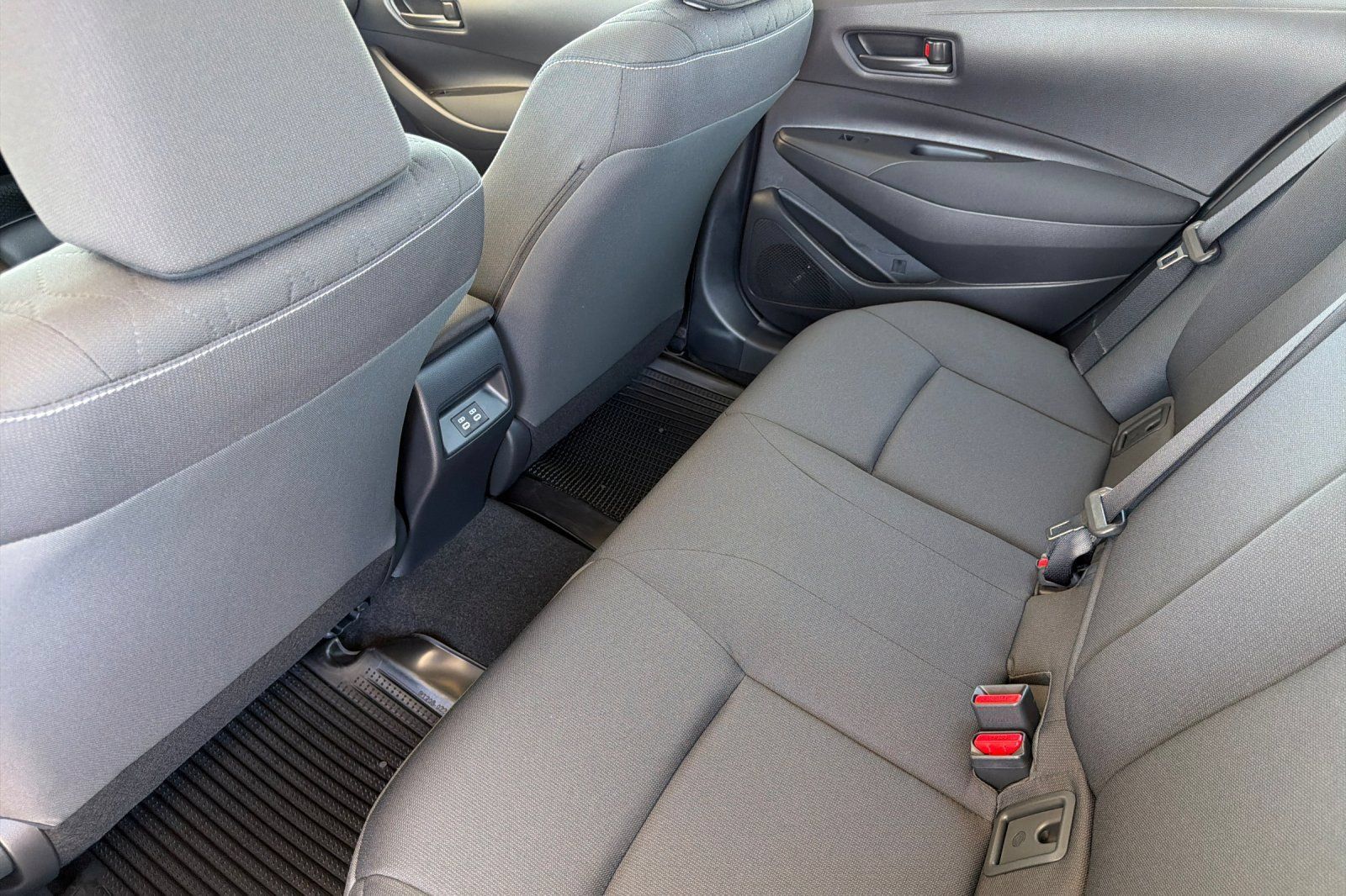New 2026 Toyota Corolla LE w/ LE Premium Package FWD image 12
