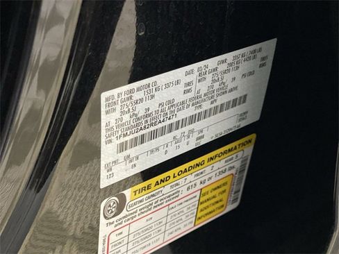 Used 2024 Ford Expedition Limited image 20