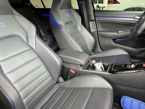 Used 2024 Volkswagen Golf R AWD/4WD image 35