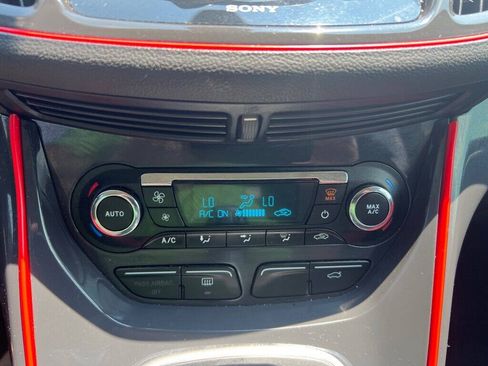 Used 2013 Ford Escape Titanium w/ Class II Trailer Tow Pkg AWD/4WD image 23