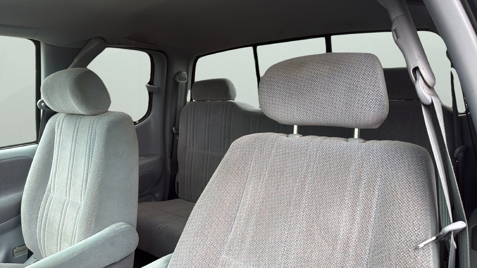 Used 2000 Toyota Tundra SR5 RWD image 9