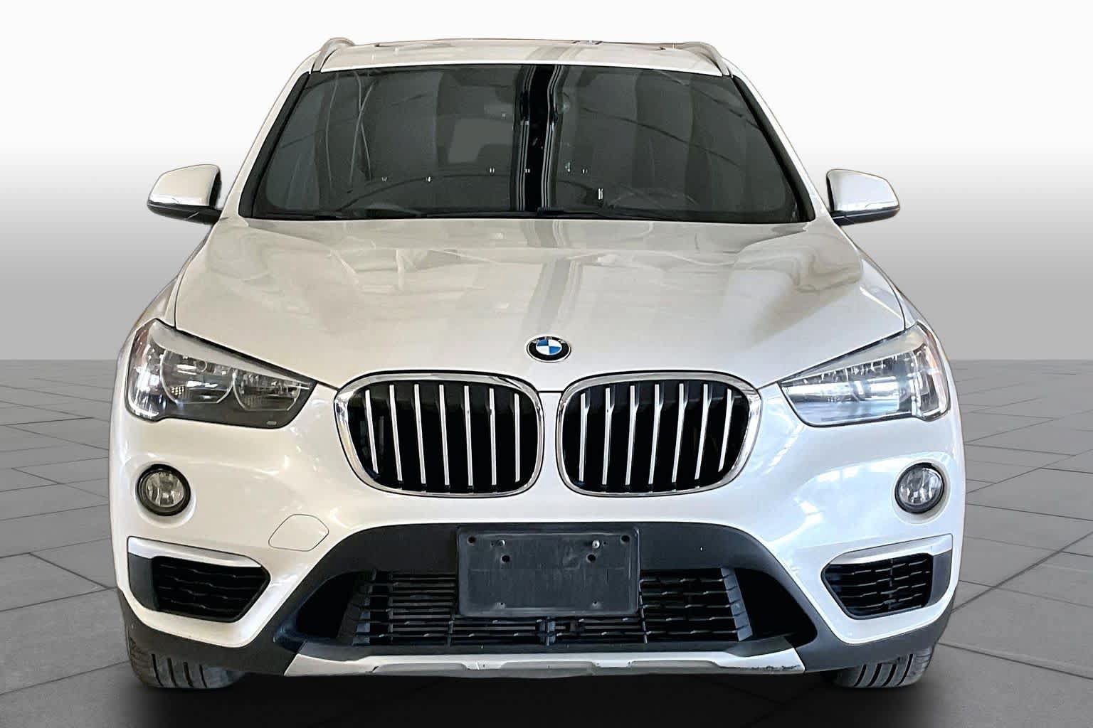 Used 2018 BMW X1 xDrive28i AWD/4WD image 3