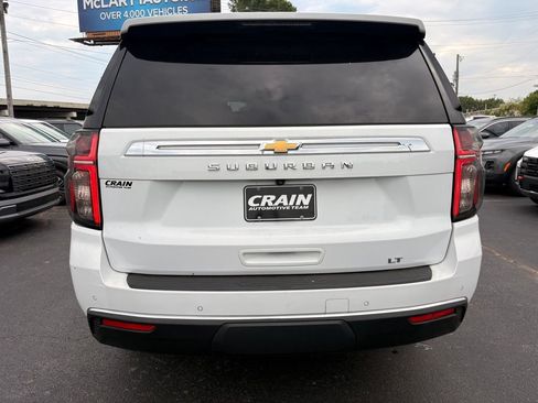 Used 2022 Chevrolet Suburban LT w/ Luxury Package AWD/4WD image 6