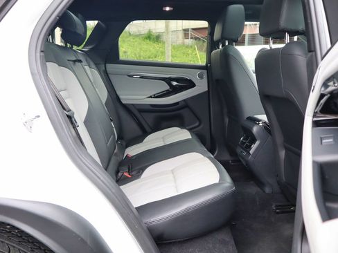 Used 2023 Land Rover Range Rover Evoque R-Dynamic SE AWD/4WD image 38