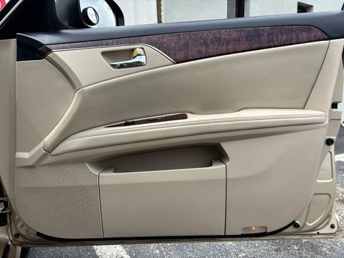 Used 2011 Toyota Avalon image 42