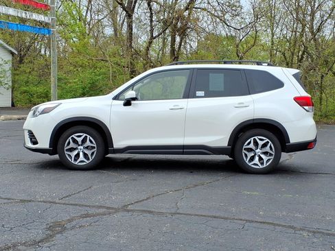 Used 2023 Subaru Forester Premium AWD/4WD image 4
