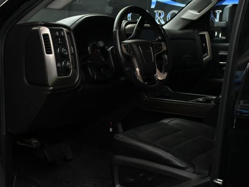 Used 2019 GMC Sierra 2500 Denali w/ Duramax Plus Package AWD/4WD image 15
