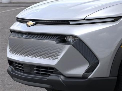 New 2026 Chevrolet Equinox EV LT image 13