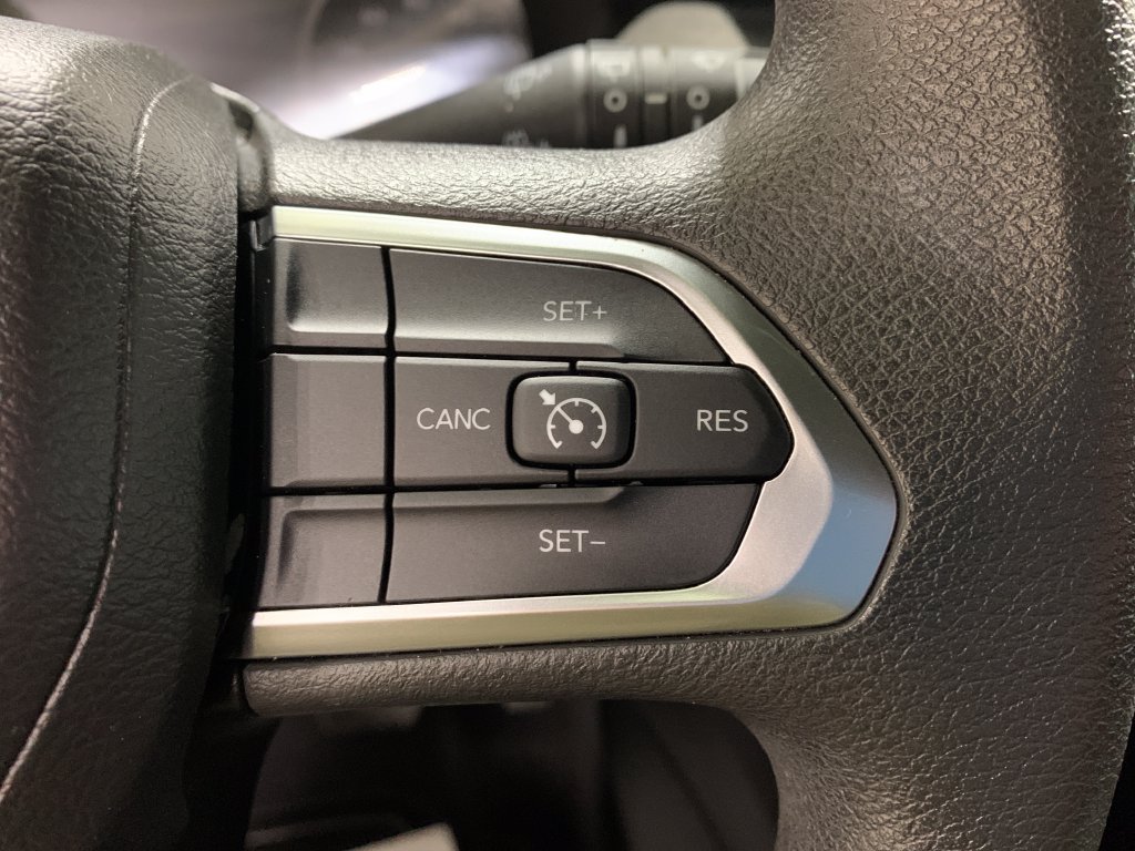 Used 2025 Jeep Compass Sport AWD/4WD image 10