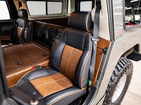Used 2006 HUMMER H1 4-Door Wagon AWD/4WD image 10