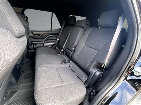 Used 2025 Toyota 4Runner SR5 AWD/4WD image 25