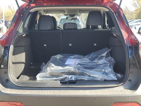 New 2026 Nissan Kicks SR w/ Cold Weather Package image 8